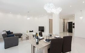 Despina'S Luxury Apt Downtown
